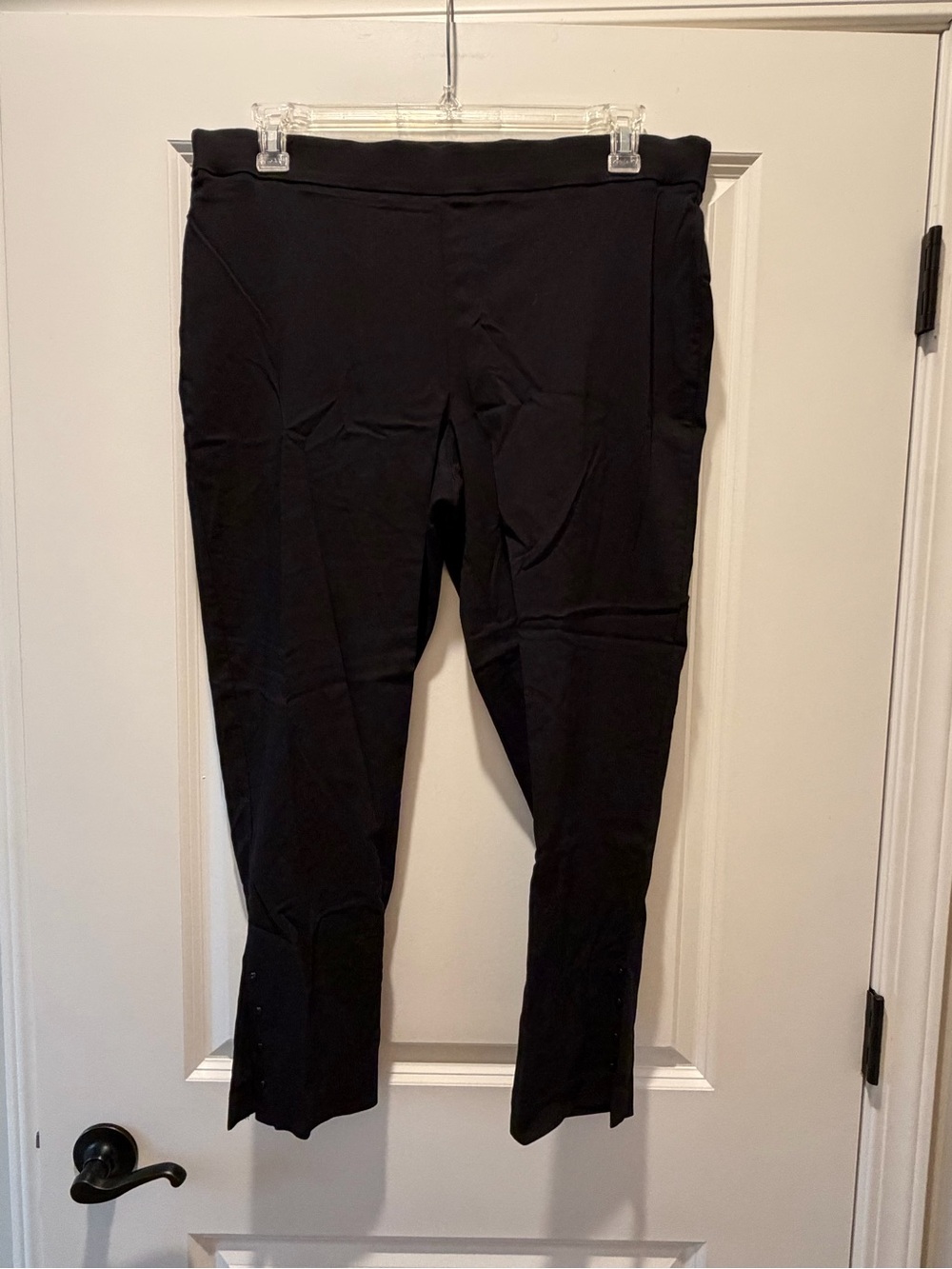 Counterparts Black Pull-On Ankle Cropped Pants
